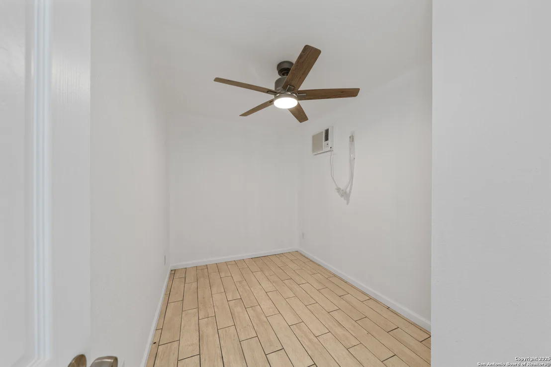 Photo of 143 Park Dr