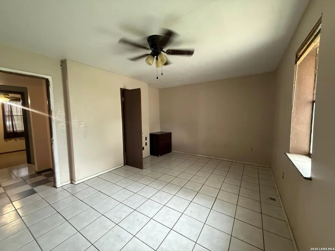 Photo of 3294 FRESNO LOOP