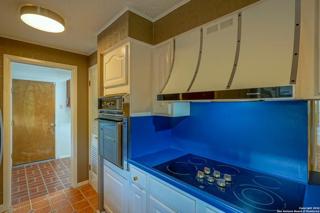 Photo of 426 Windcrest Dr