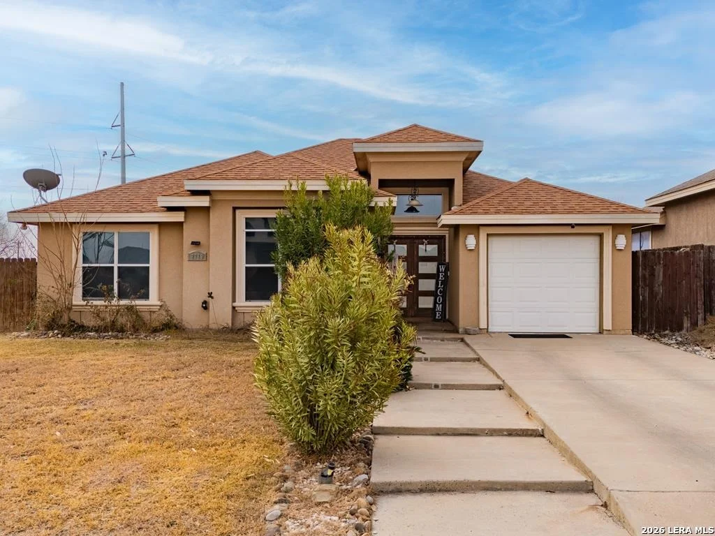 Photo of 2779 Stone Hedge
