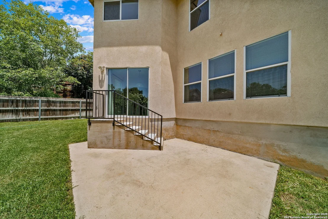 Photo of 21907 Kenton Croft