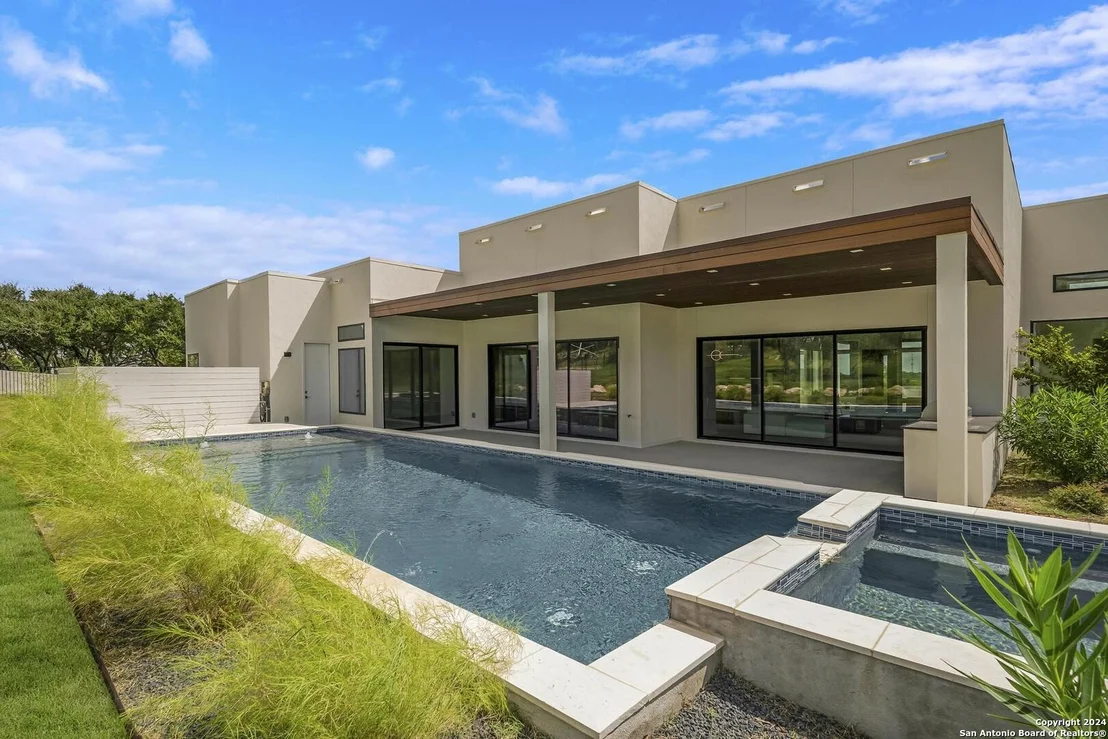 Photo of 25907 Morhiss Pt