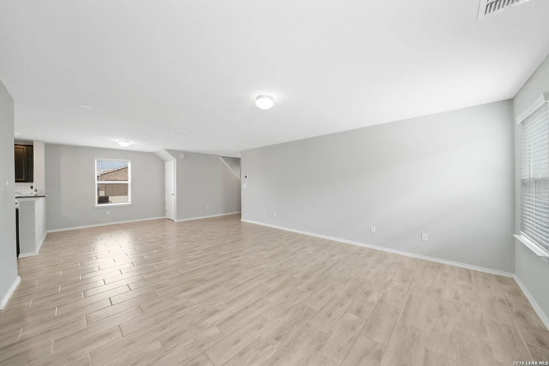Photo of 12042 Silver Light