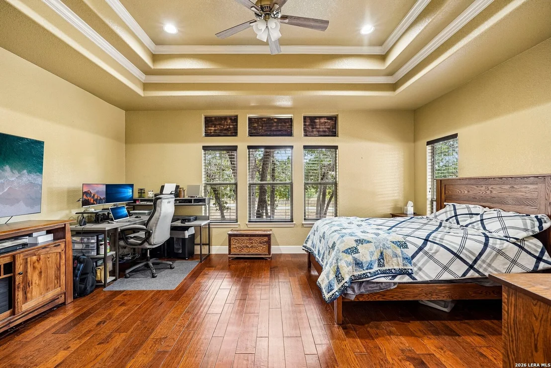 Photo of 129 HIDDEN FOREST DR