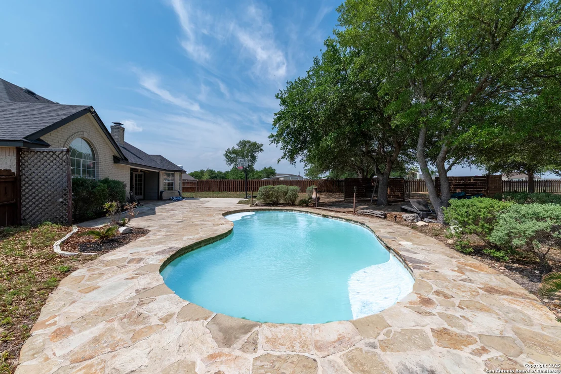 Photo of 433 Bear Gardens