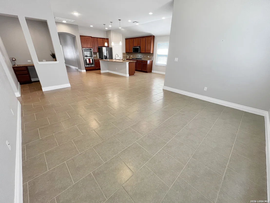 Photo of 12839 Laurel Brush