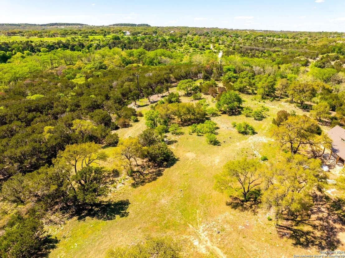 Photo of 98 SABINAS RIDGE RD