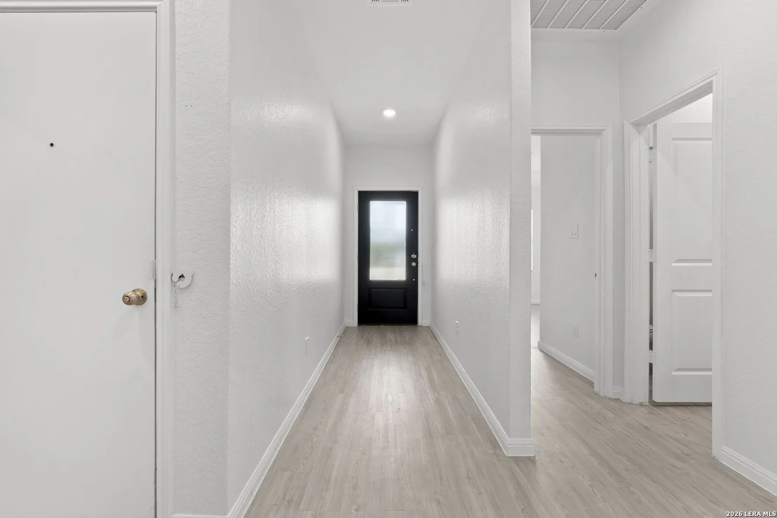 Photo of 105 OLYMPIC CV