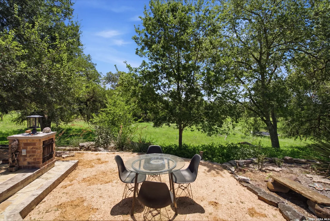 Photo of 109 CIBOLO CROSSING DR
