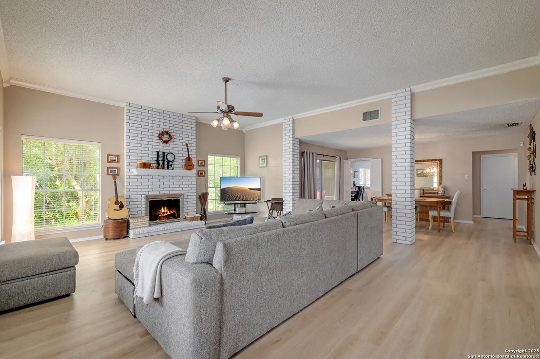 Photo of 3734 Colter