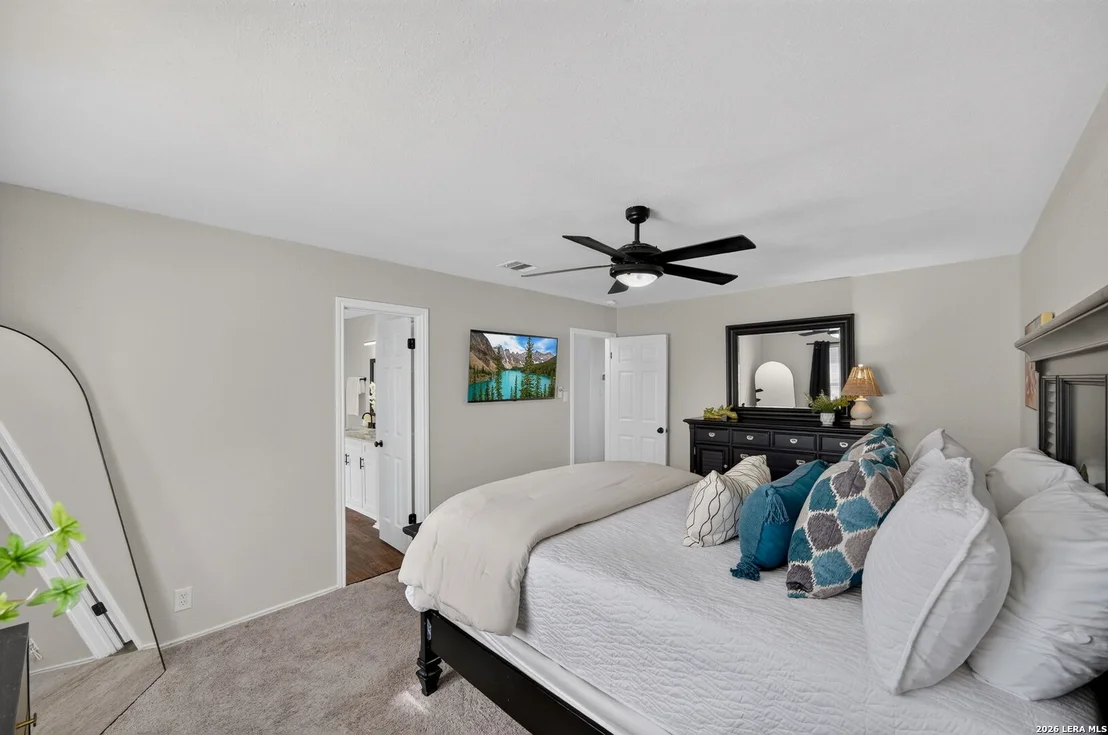 Photo of 5439 CHESTNUT VIEW DR