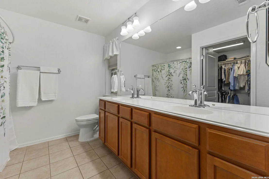 Photo of 4911 Sky Oaks