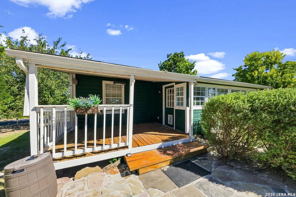 Photo of 103 Lariat Dr