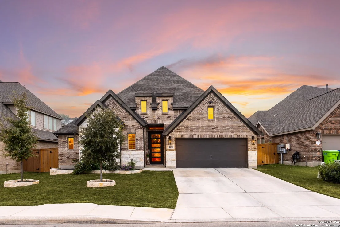 Photo of 2131 Thayer Cove