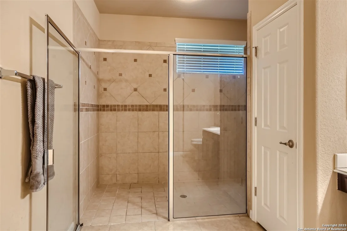 Photo of 1302 Magellan