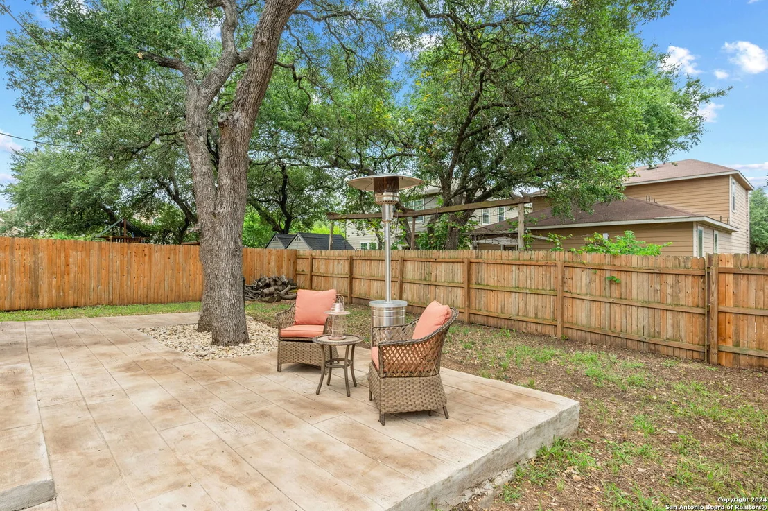 Photo of 165 Rolling Creek