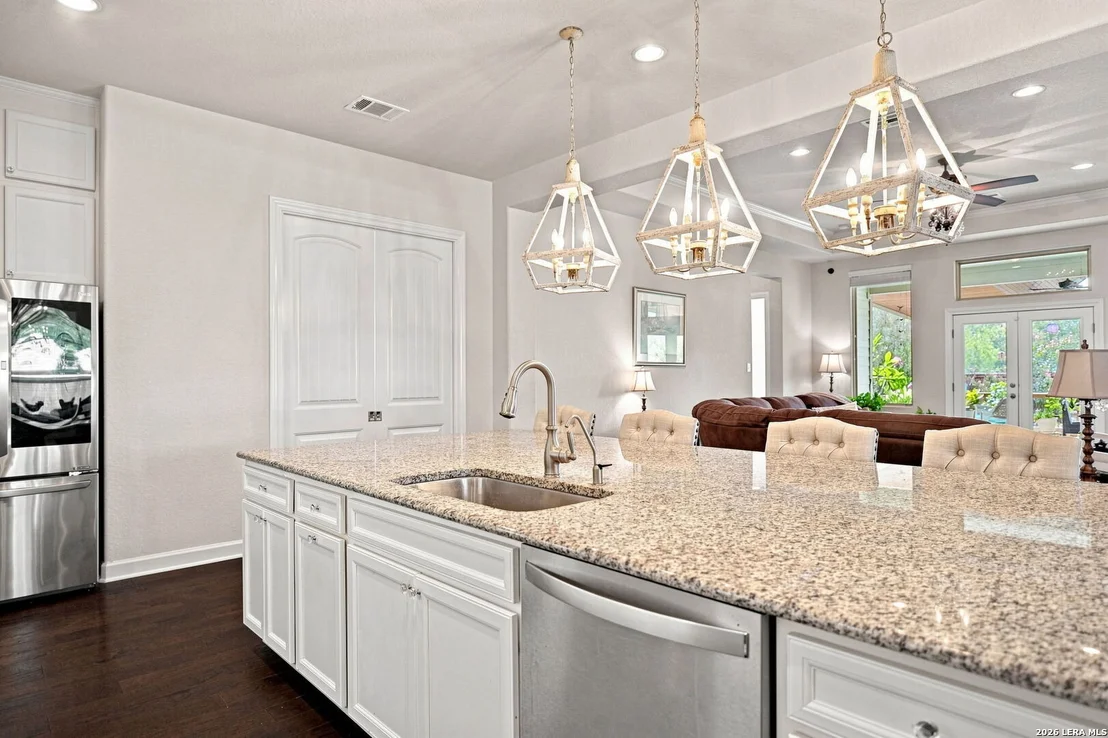 Photo of 980 Water Oak