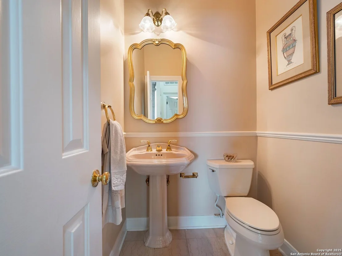 Photo of 43 Stratton Ln