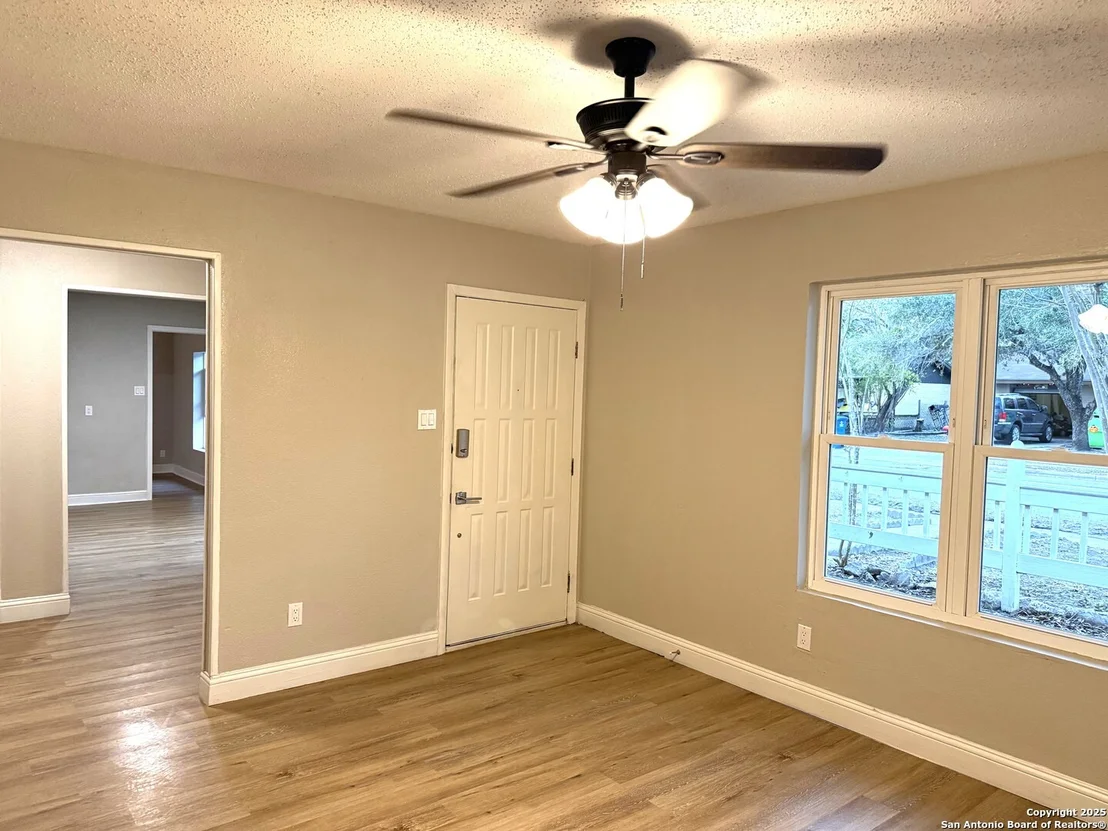 Photo of 1212 fairview