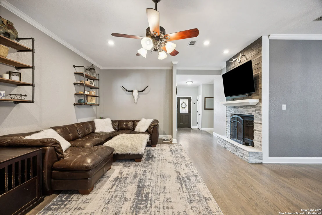 Photo of 2273 Normandy Grace