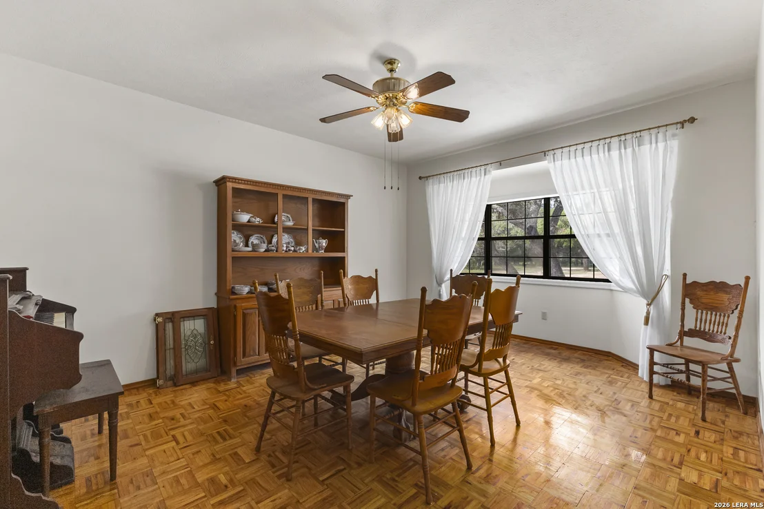 Photo of 165 SETTLERS CIR