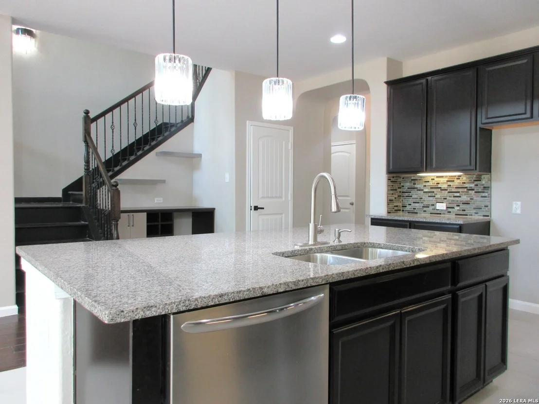 Photo of 261 PRAIRIE VIS