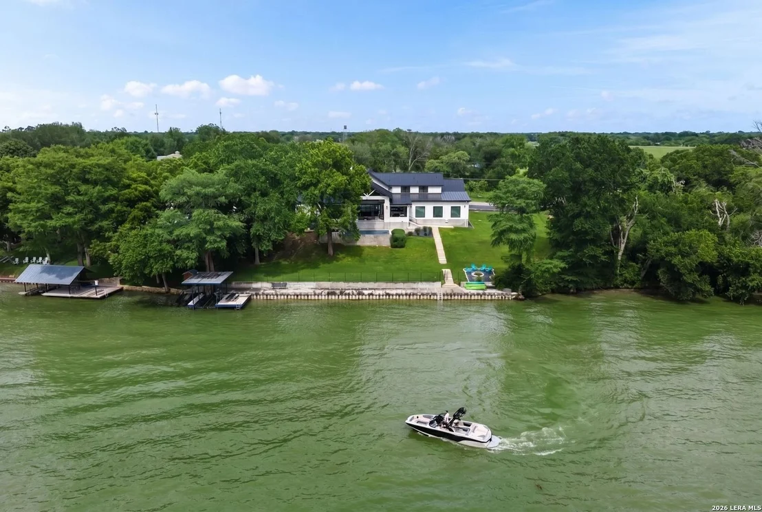 Photo of 230 Turtle Ln