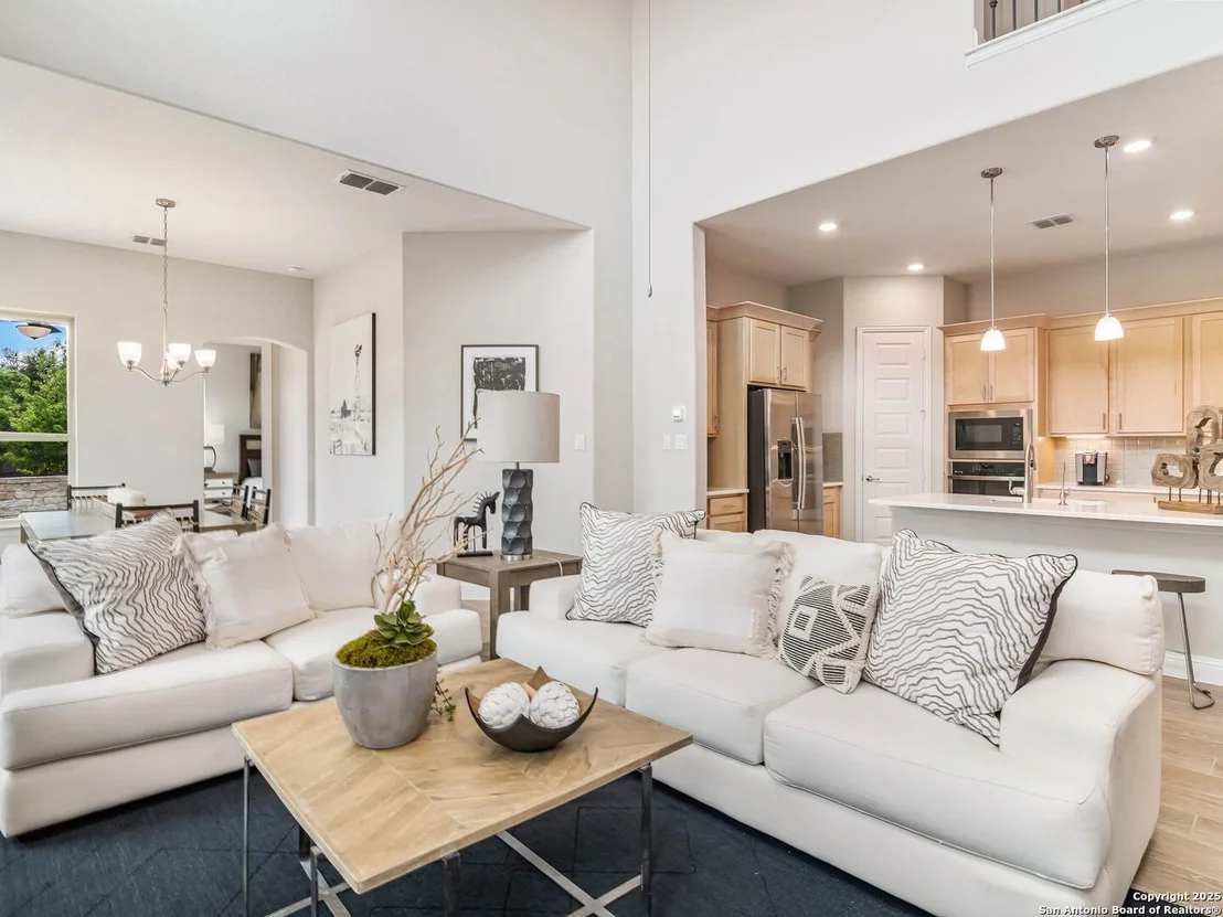 Photo of 712 Pond Bluff