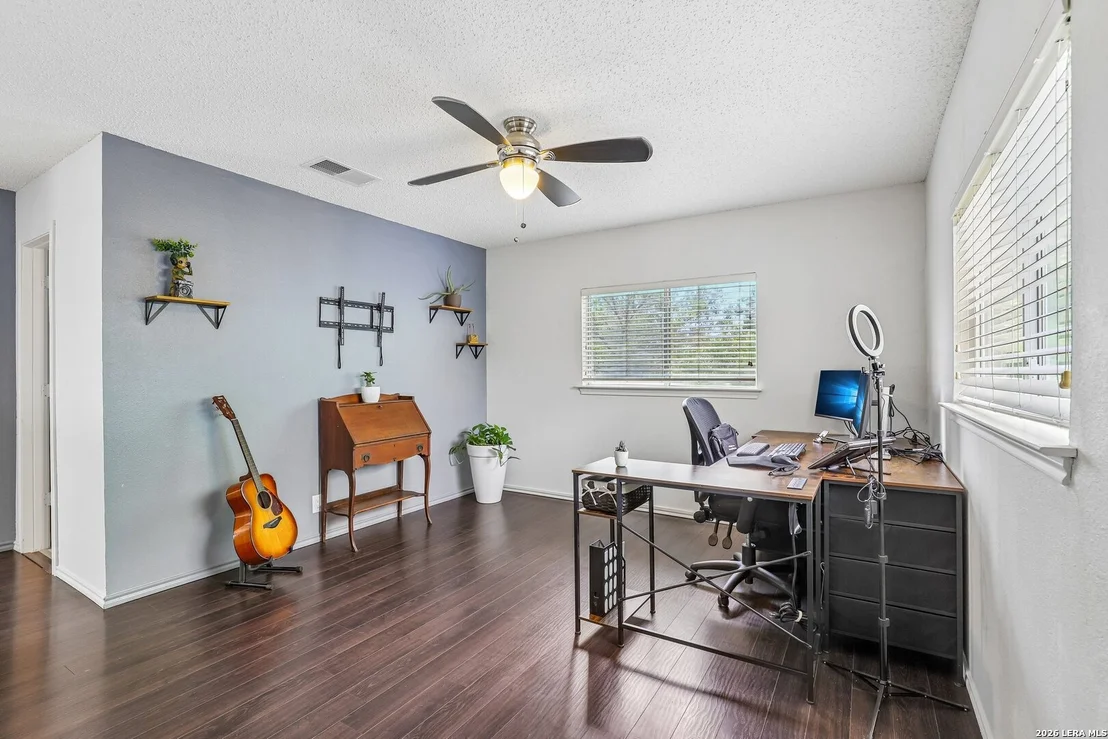 Photo of 8810 Bridgefield