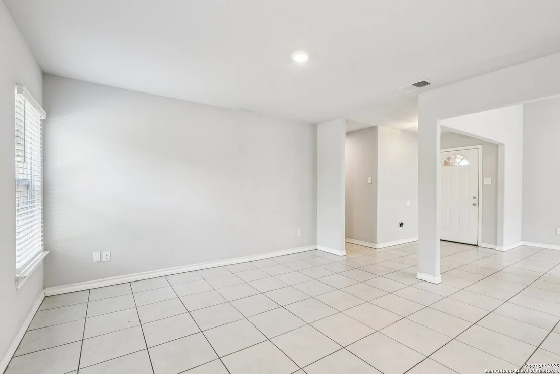 Photo of 238 Guilford FRG