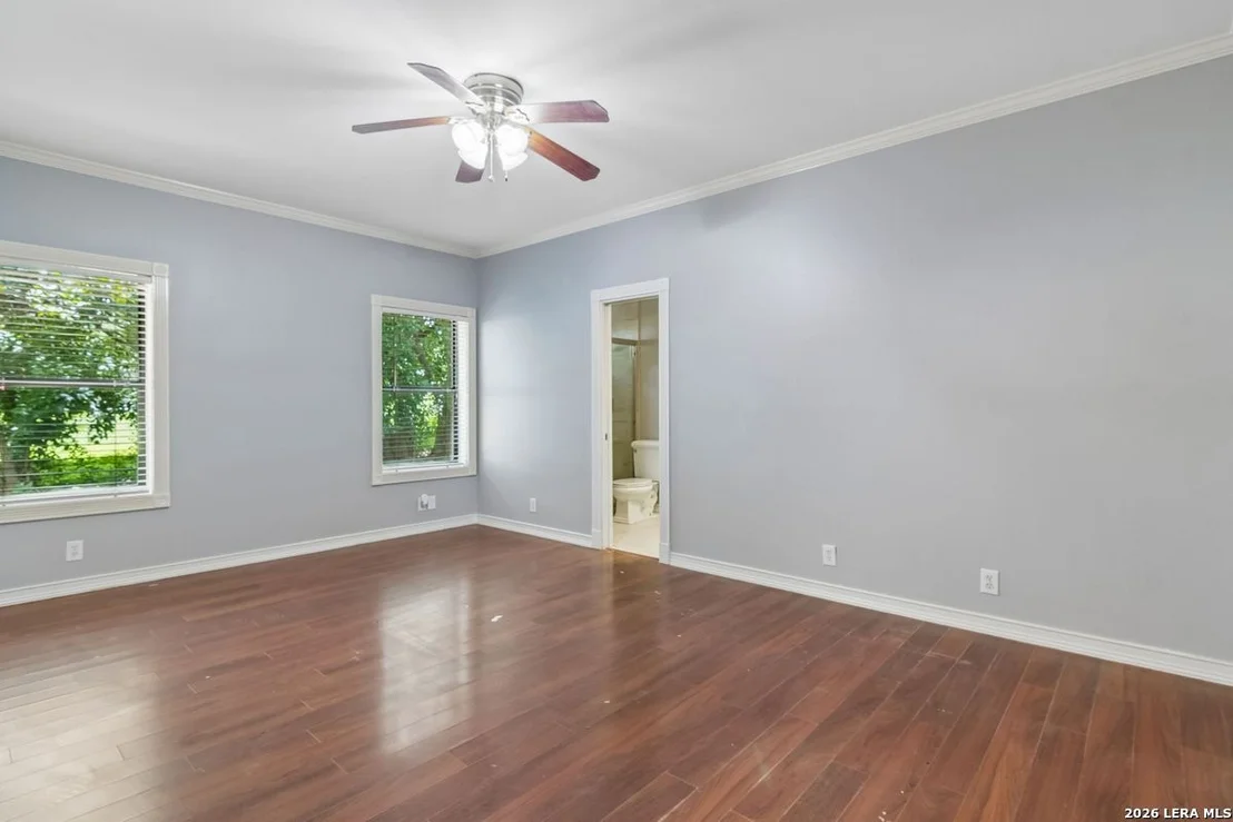 Photo of 237 CREST TRL