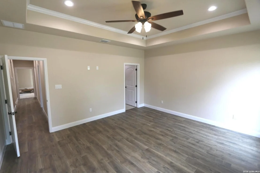 Photo of 193 Oak Fields Dr