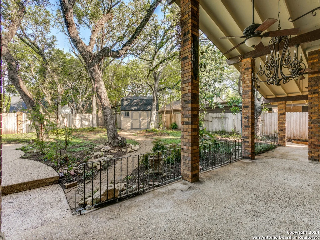 Photo of 10111 iron oak