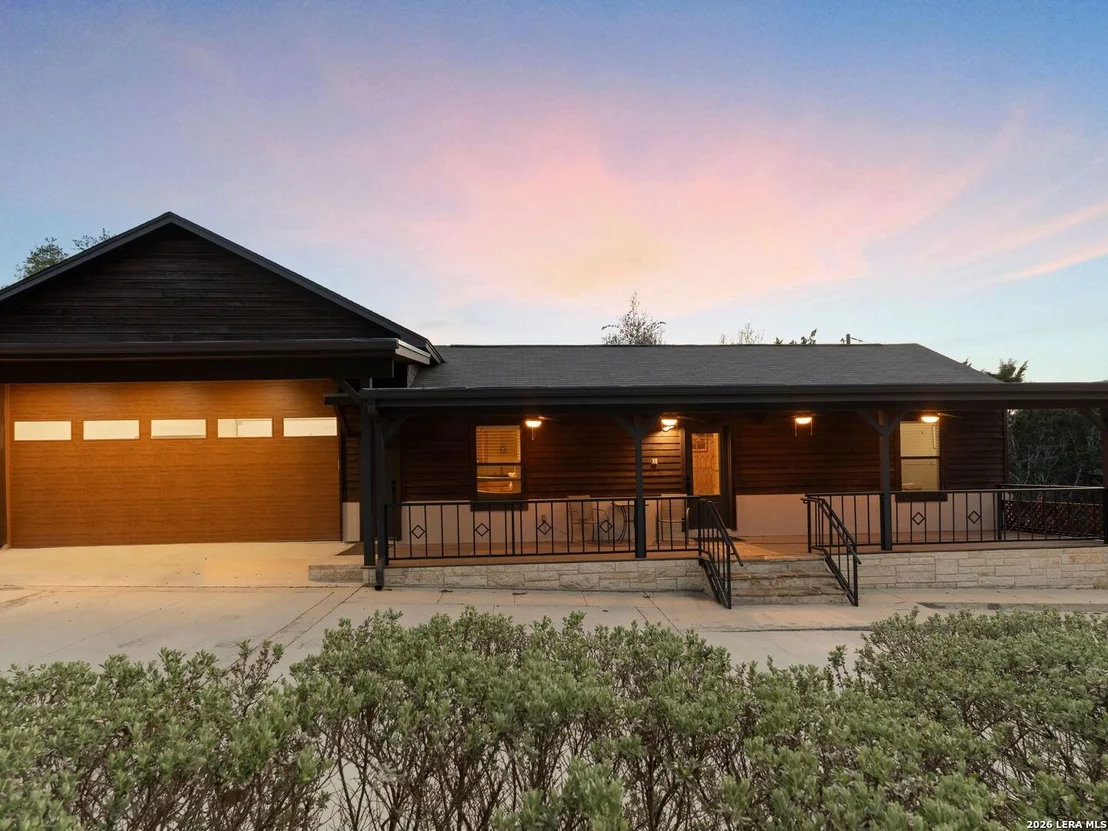 Photo of 1146 VICTORIA LN
