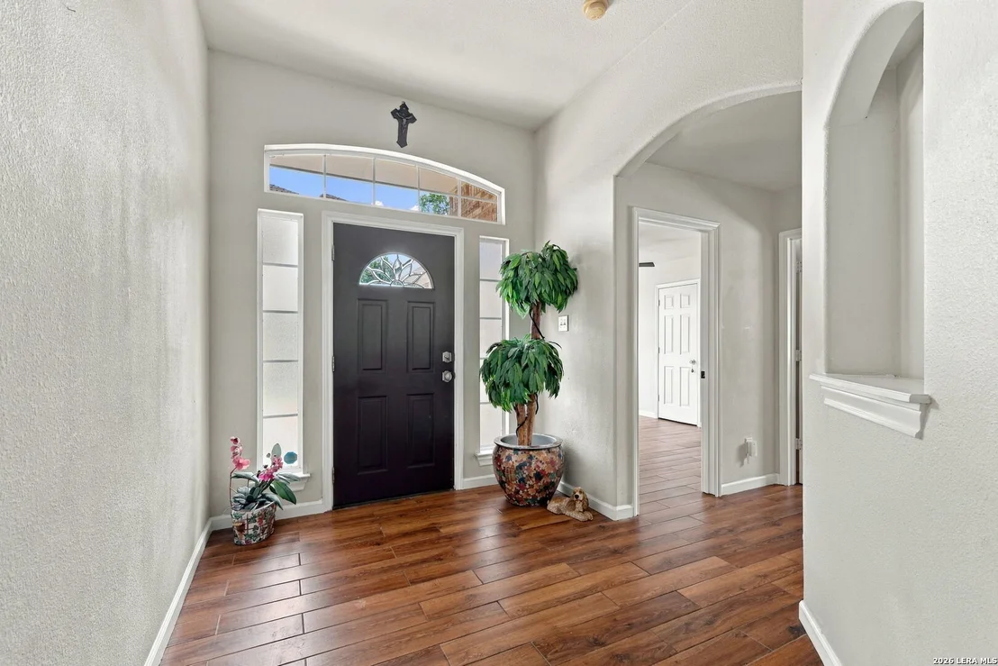Photo of 1307 Bluff Forest