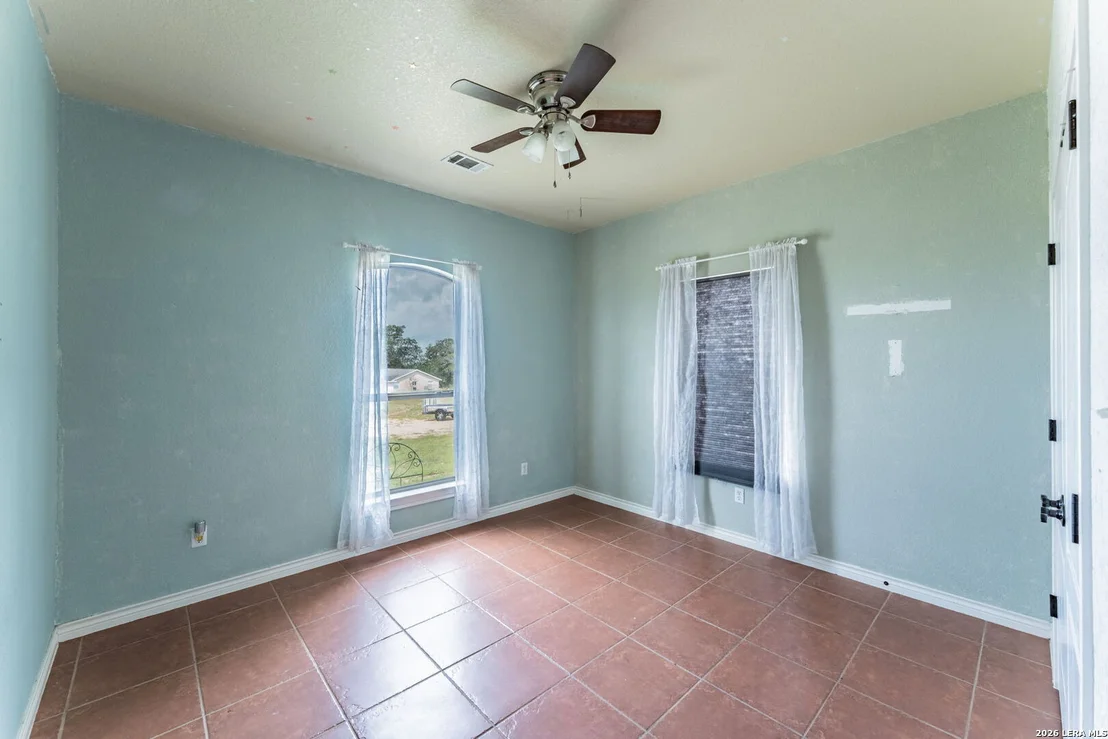 Photo of 810 MOCKINGBIRD LN