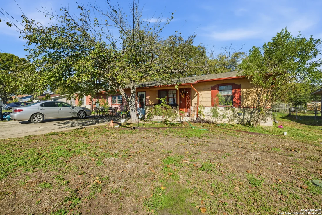 Photo of 235 Meadow