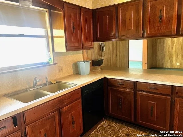 Photo of 901 Newhall