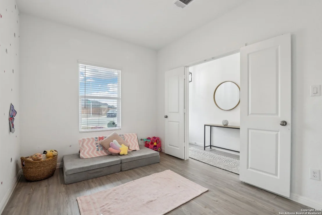 Photo of 9046 Bowie Ridge