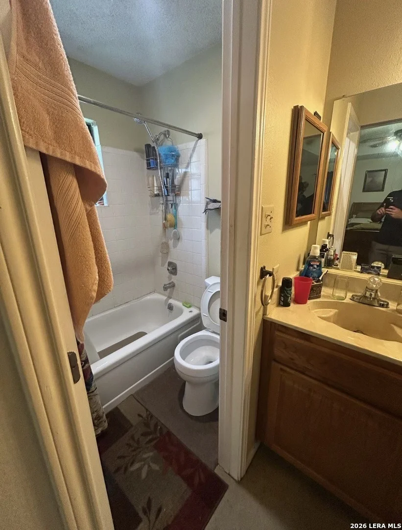 Photo of 206 High Oak