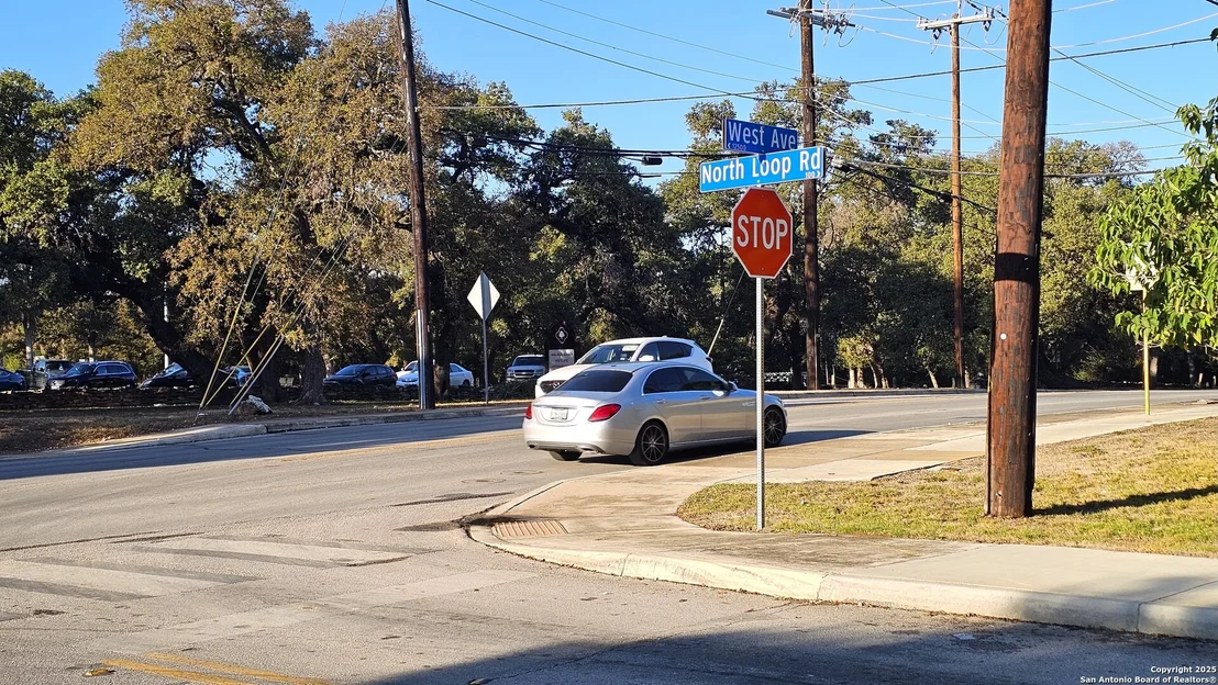 Photo of 210 north loop