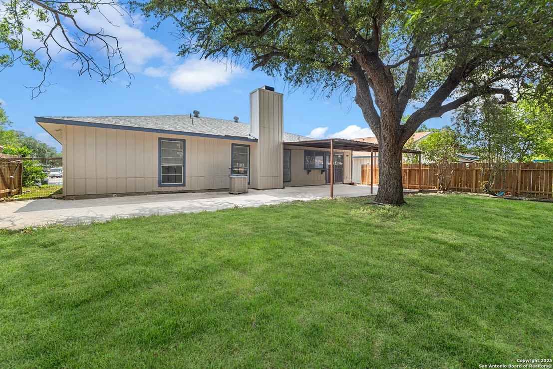 Photo of 2811 Lake Meadow