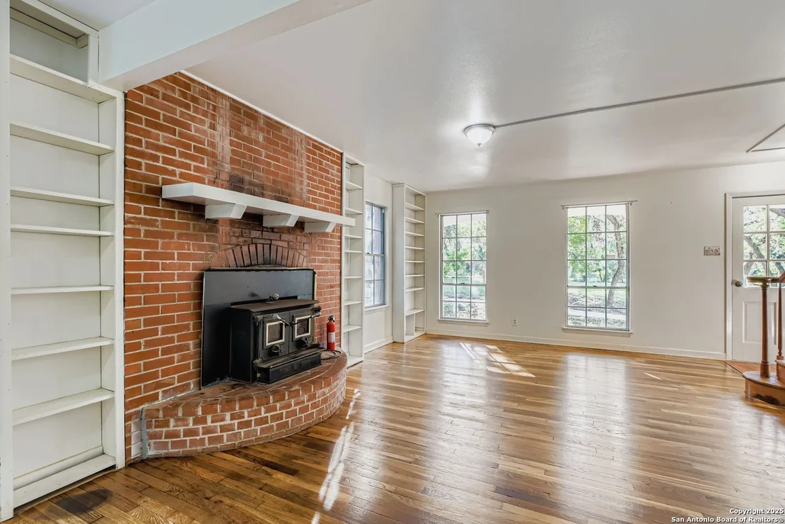 Photo of 17685 Morningside