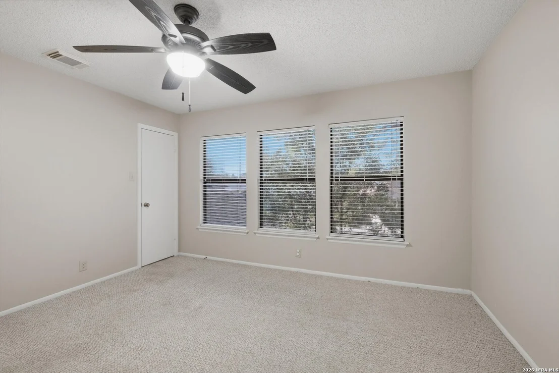 Photo of 9015 Mansfield