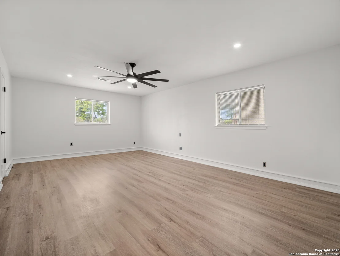 Photo of 4123 Longvale