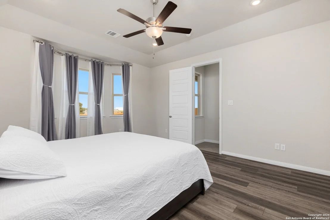 Photo of 14455 CAMPERDOWN