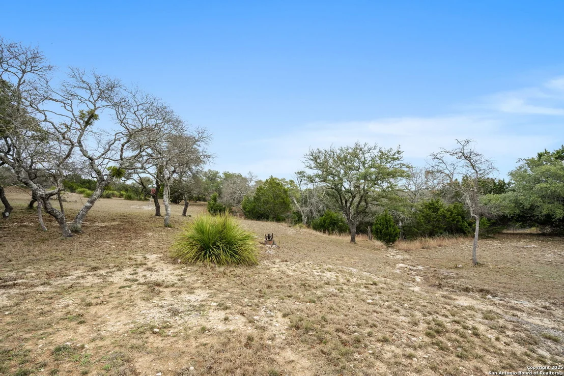 Photo of 404 Lake Side Circle