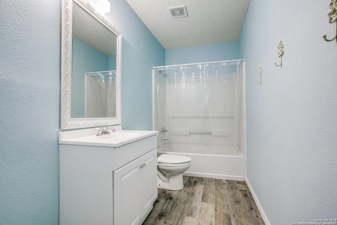 Photo of 261 SAMANTHA DR