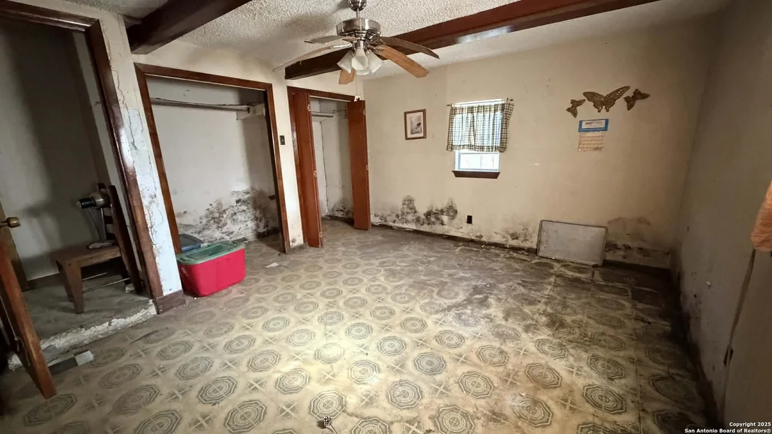 Photo of 906 Canton
