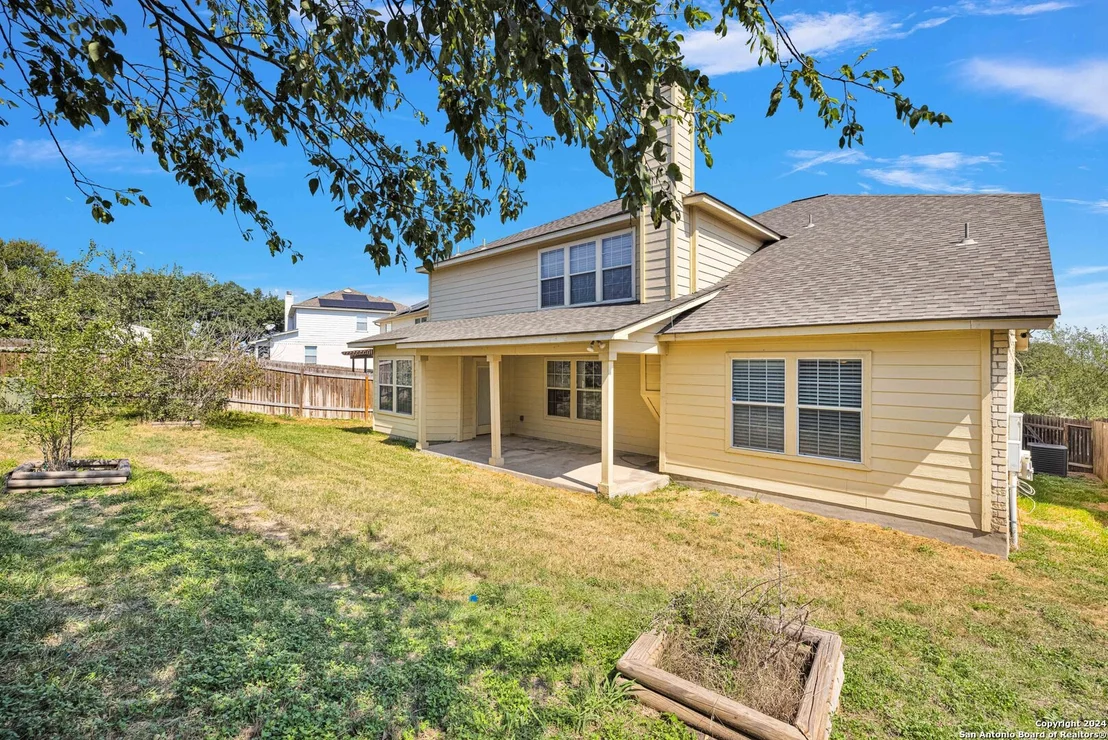 Photo of 611 PARK PT